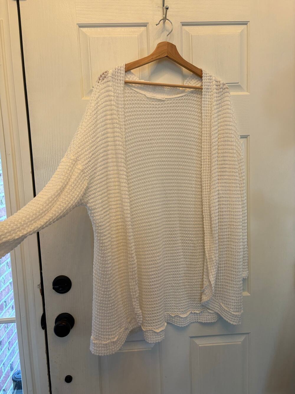 Lush Size L waffle-knit lightweight cardigan winter white